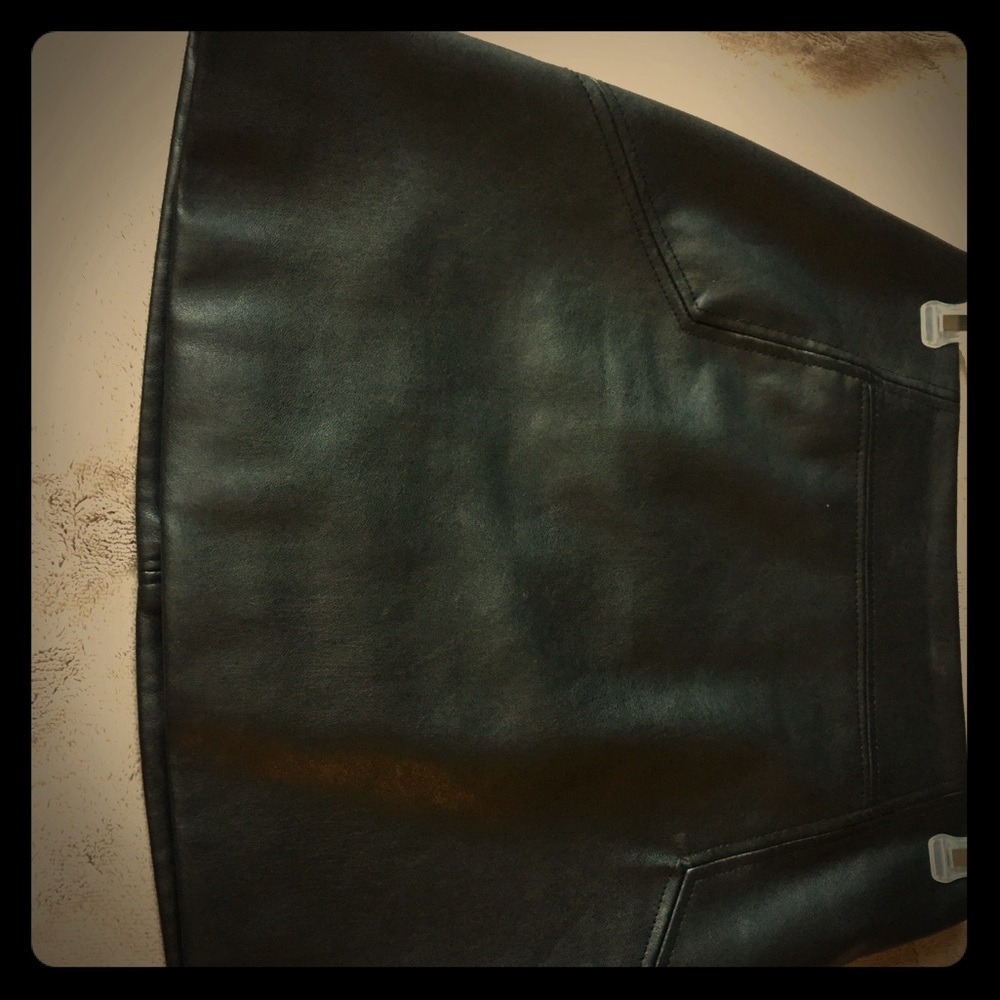 Black mini skirt faux leather